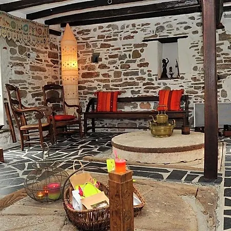 Oda ve Kahvaltı Les Du Moulin Susmiou